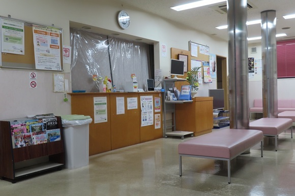 岡田クリニック　待合室